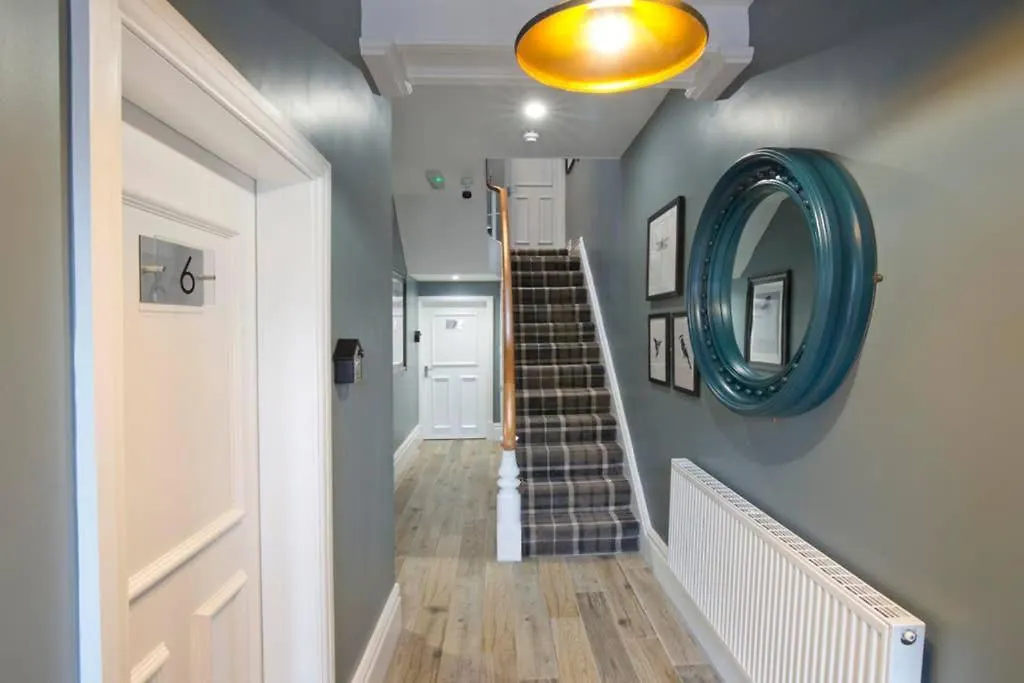 Blackbird Luxury 2 Bed Accomodation Room 8 Blackpool Apartment
