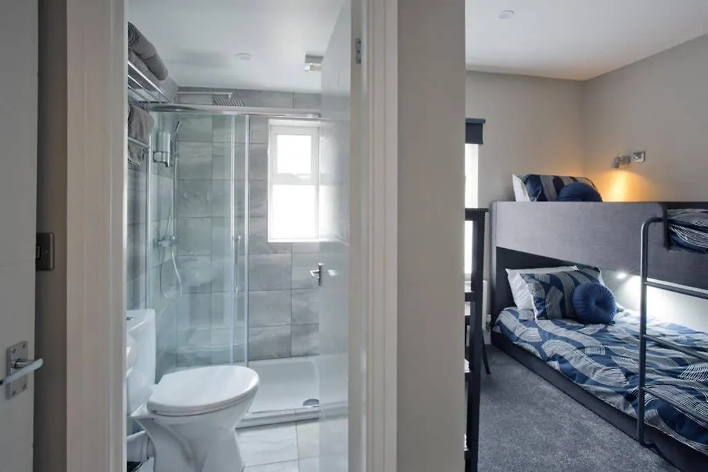 Blackbird Luxury 2 Bed Accomodation Room 8 Blackpool United Kingdom